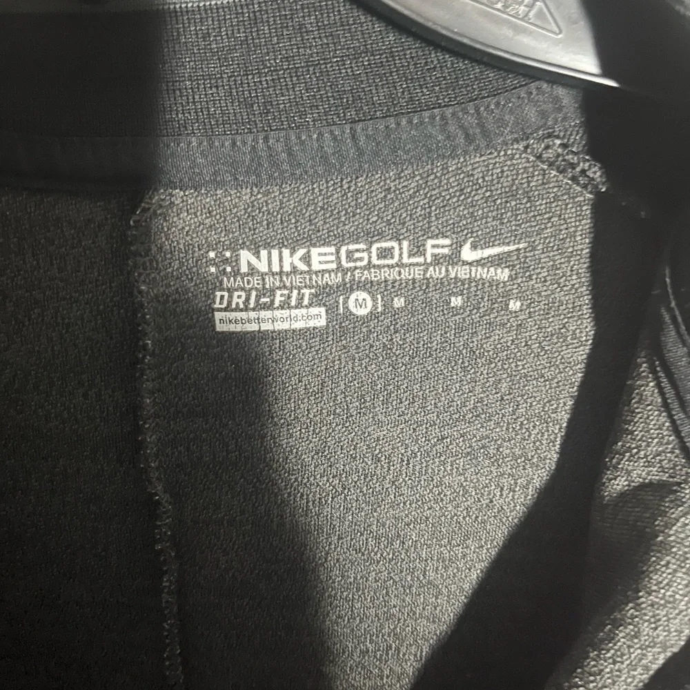Women’s Gray/Black Nike Dri-Fit Golf Quarter Zip Pullover Size M